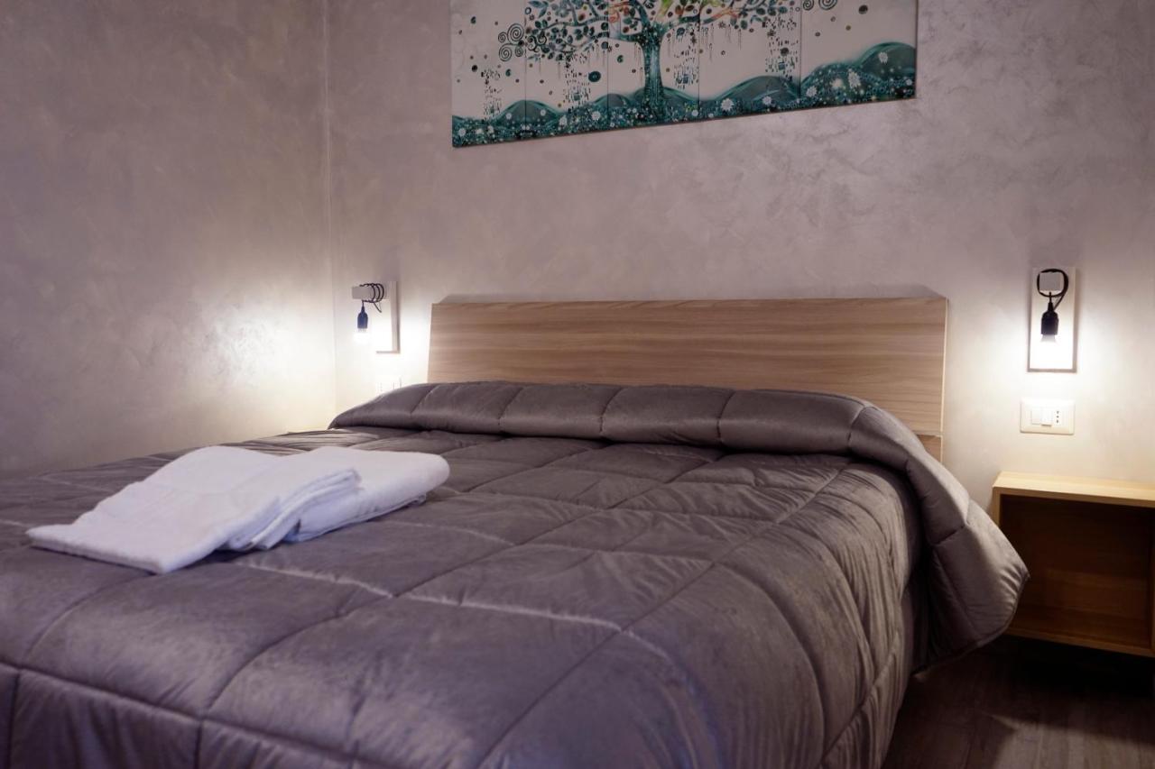 Roma Tourist Lease Hotell Acilia Exteriör bild
